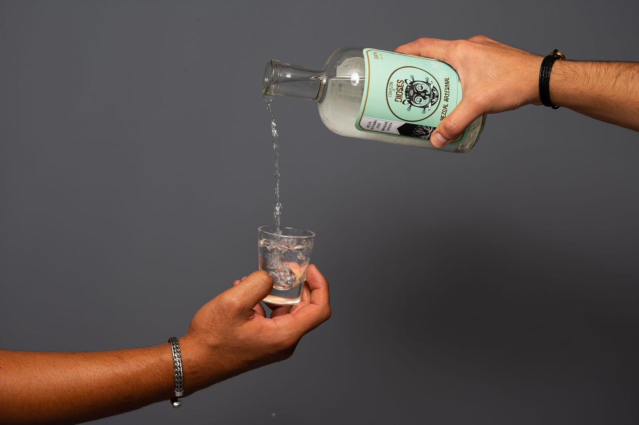 Cómo Verificar que un Mezcal Está Certificado